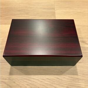 Scorch Torch cherry color wood humidor/cigar box